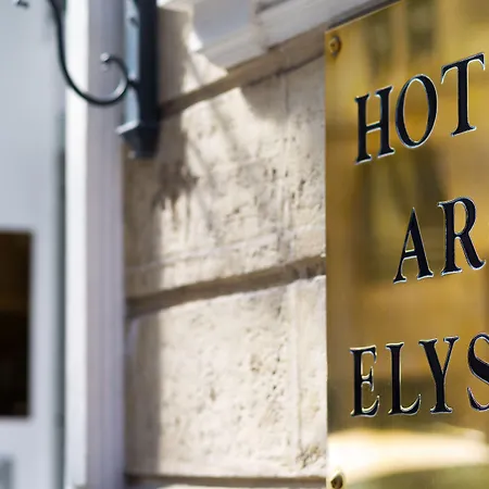 Arc Elysees Parijs