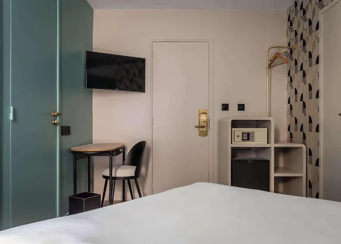 Hotel Arc Elysées 3*