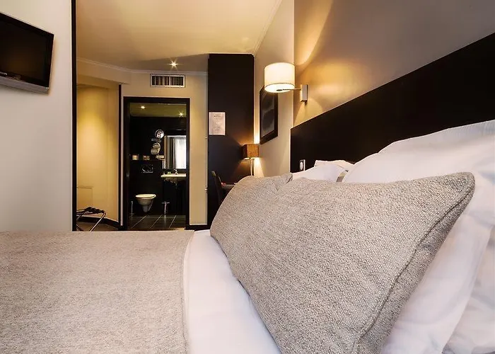 Hotel Arc Elysées Paris