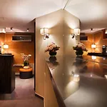Hotel Arc Elysees 3*