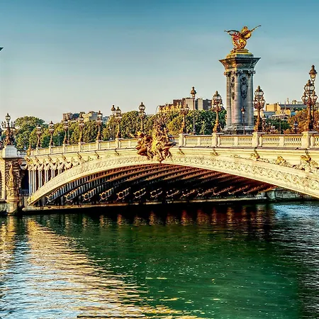Hotel Arc Elysees