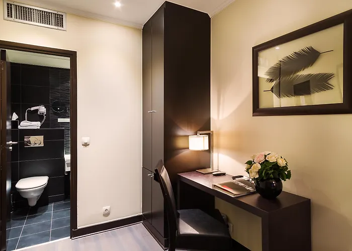 Hotel Arc Elysées Parigi