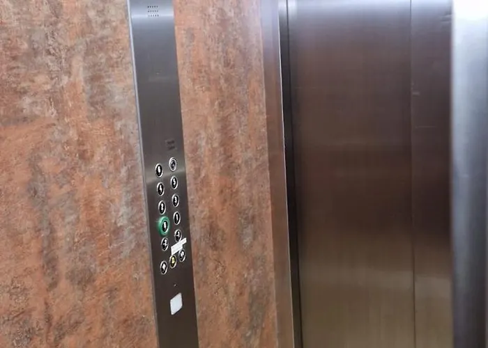 Arc Elysées Hotel 3*