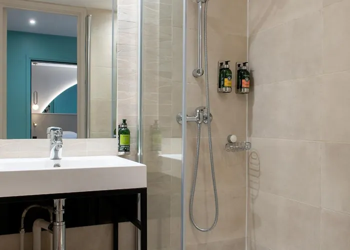 Arc Elysees Hotel Paris