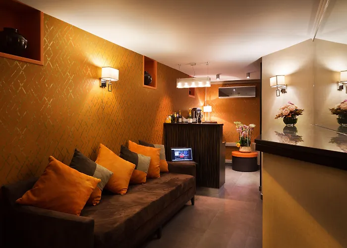 Hotel Arc Elysees 3*