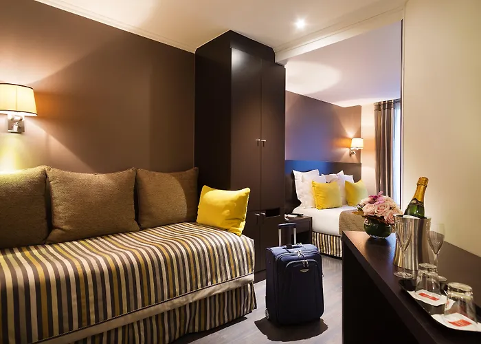 Arc Elysees Hotel 3*