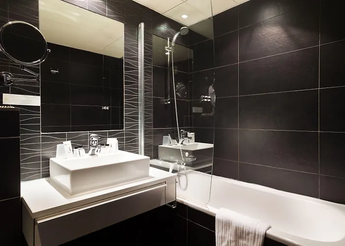 Arc Elysees Hotel 3*