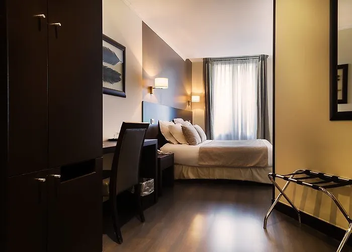 Arc Elysees 3* Paris