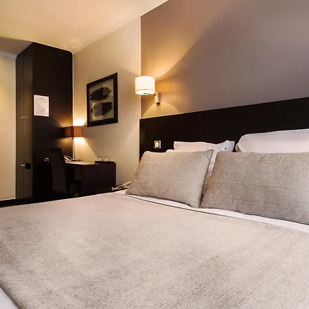 Hotell Arc Elysees 3*