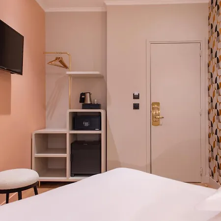 Hotell Arc Elysees 3*