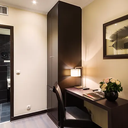 Hotel Arc Elysees Paříž